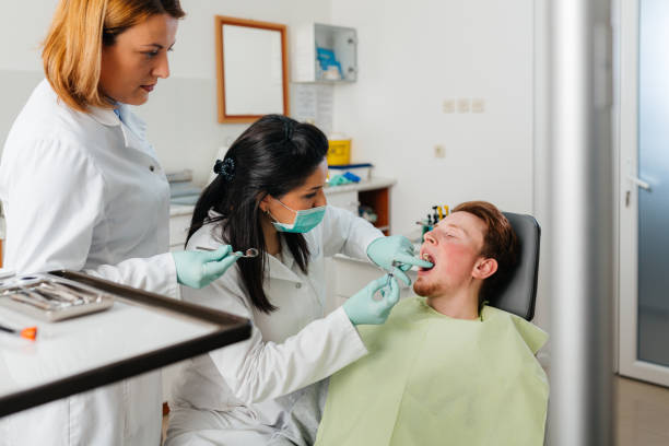Best Broken or Chipped Tooth Repair in Finneytown, OH